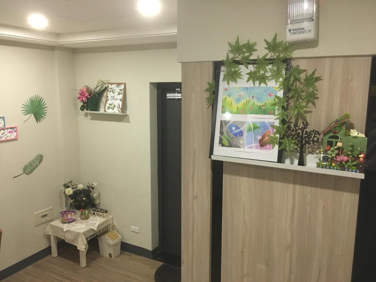 Ouge Motel - Fengshan Гаосюн Экстерьер фото