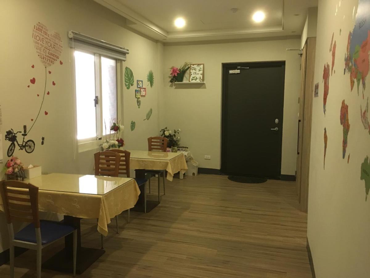Ouge Motel - Fengshan Гаосюн Экстерьер фото